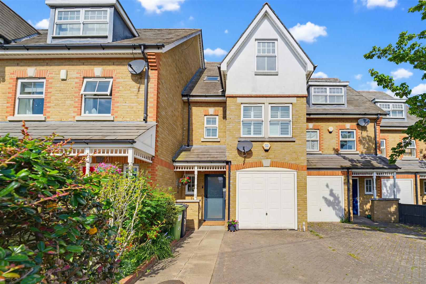 Sinton Andrews Estate Agents - Based in Ealing West London